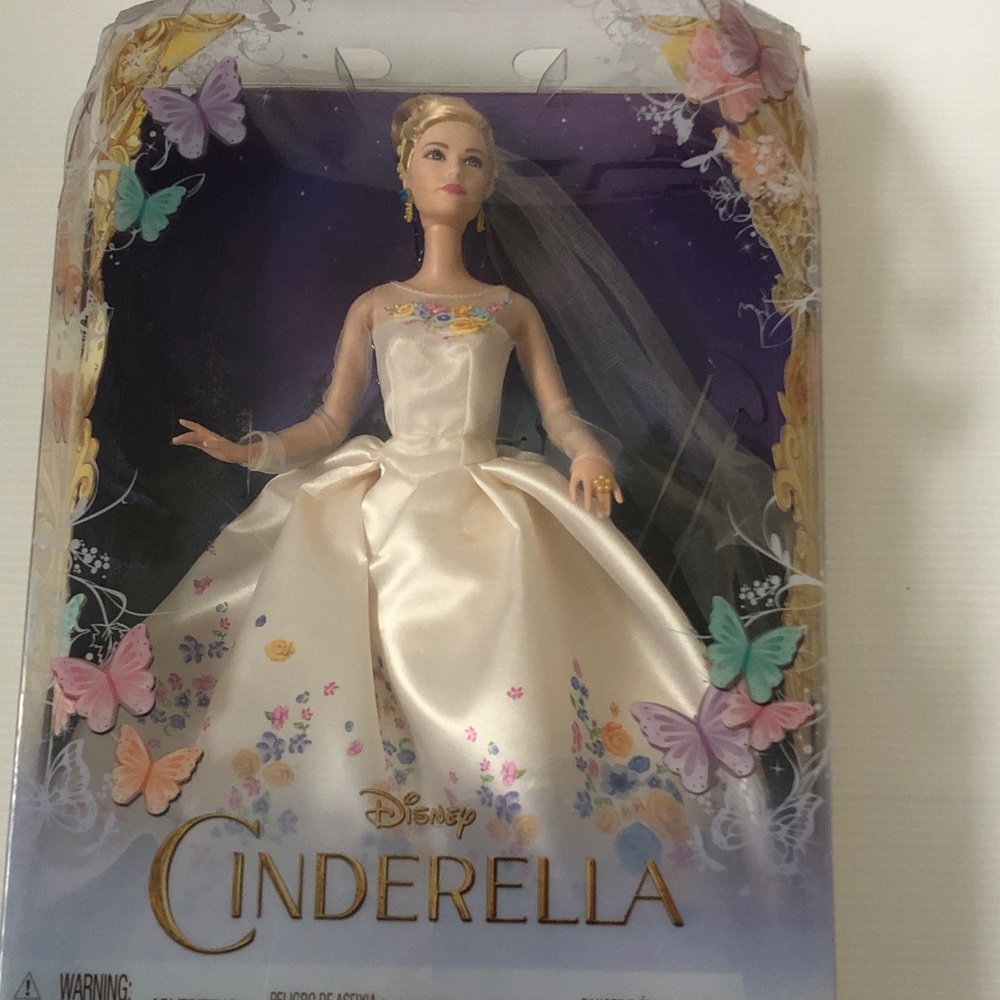 NIB Disney Cinderella Wedding Day Doll from live action film Lily James